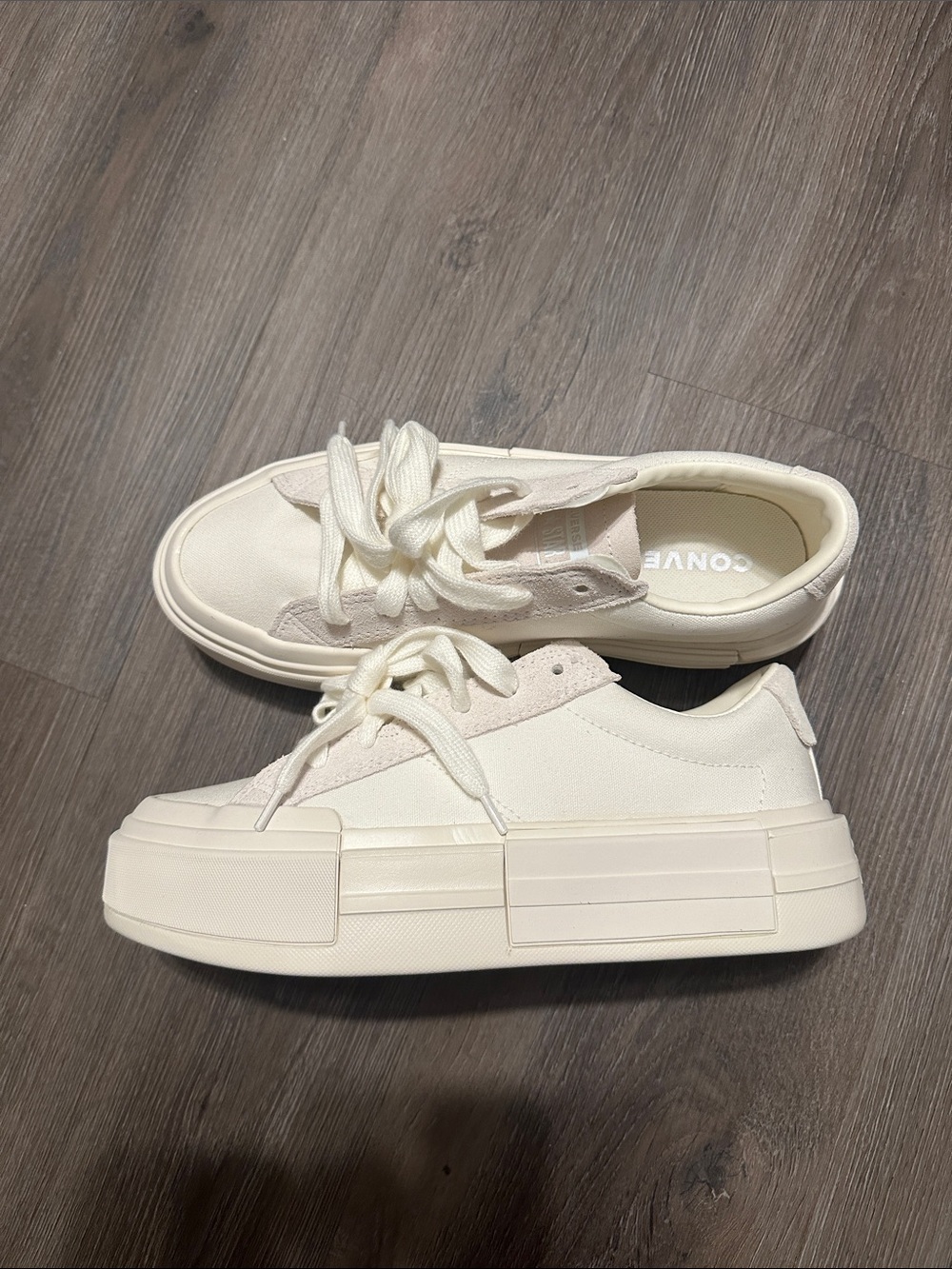Converse Women's Platform Sneakers in Off-White/Cream 8.5